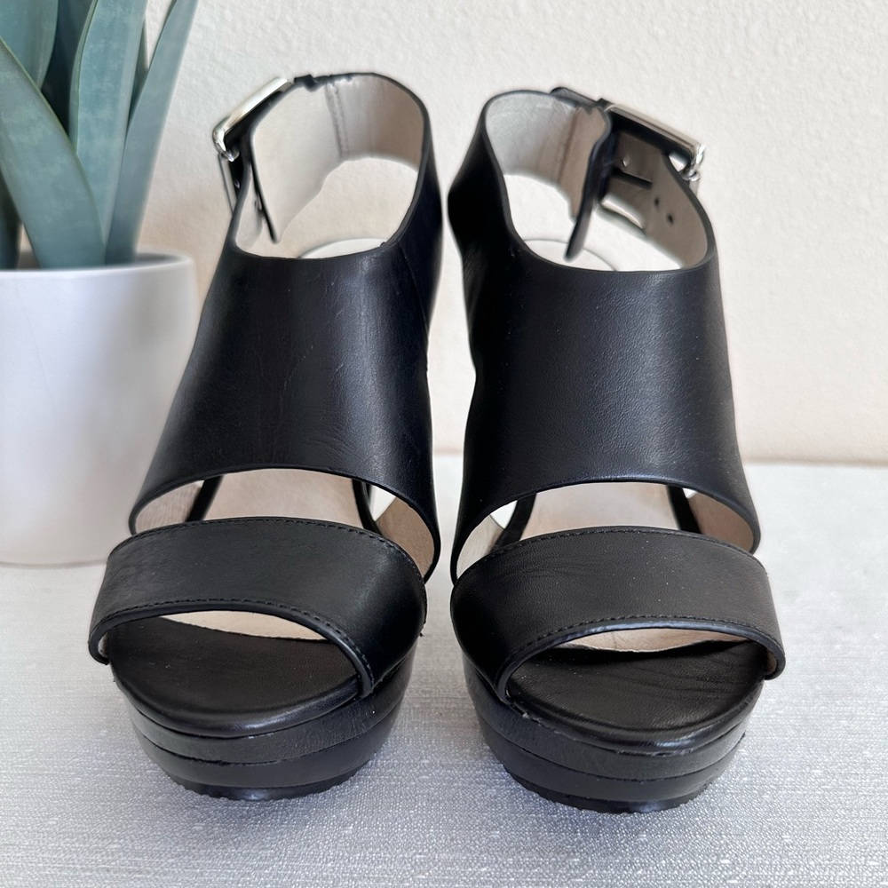 New MICHAEL Michael Kors Black Leather Platformed High Heel Sandals Women’s 6.5M - Picture 4 of 10